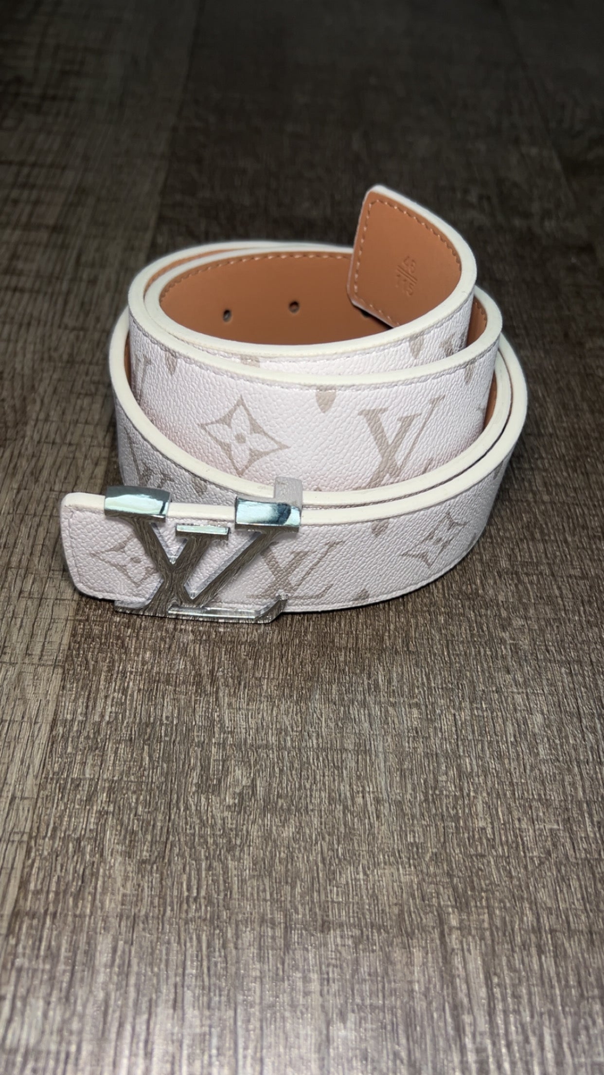 Leather belt